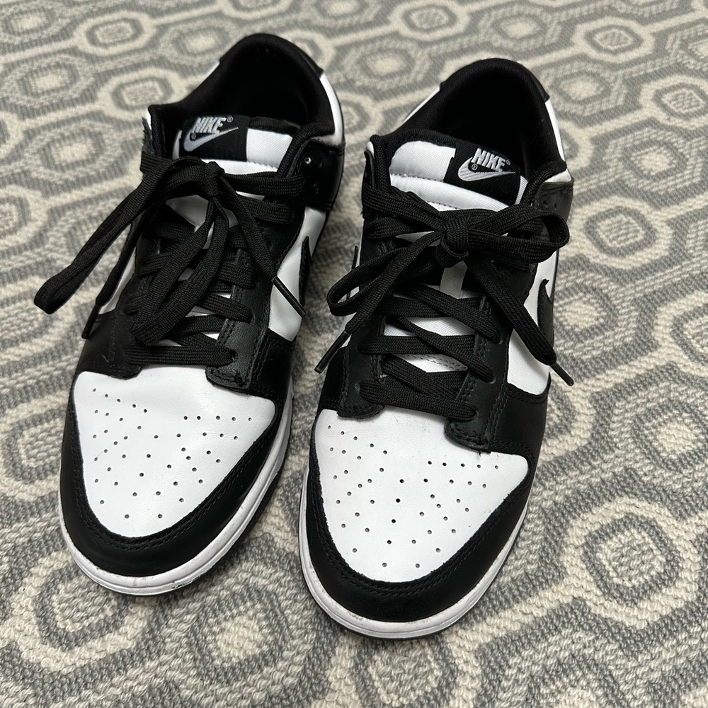 Nike 🐼